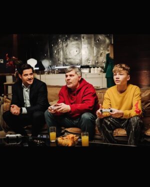 Mark Bogatyrev Instagram - Стоп-снято 🎬
Мастодонт (part 2) закончил! Спасибо всем причастным и тем кто помогал и был за кадром…вы самые крутые🙌🙌
#мастадонт2#маркбогатырев