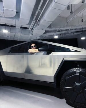 Mark O’Dea Instagram - Elon Musk loved my flying car video so much… he let me ride the first ever Cybertruck to ever set foot in Malaysia 😎

This one doesn’t fly… but it really is next level 😮

Damnnn the future is getting really exciting 🤓

#tesla #cybertruck