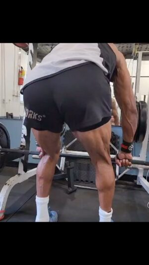 Mark Rhino Smith Instagram - Are you going to workout this week ? 
Training priorities have changed as I approach 55 this year, but intensity remains the same, well not exactly 😂😩
#happystpatricksday 💚 Best of luck to all #lamarathon runners as we speak, 26.2 Miles is NO joke, done four 😩
Look after your health gang gang, eat real food @eddie_abbew my old friend is so right. 
Keep it moving 🙏🏾❤️ Huge congratulations to @your_trainer_paul  for taking over @intrainingla 🚀
Shoutout to @muscleworksgym @wildcardboxingclub @mamstaylor @mist_rs @thegentlemen @netflix 
#bodybuilding #boxing #tennis #running #health