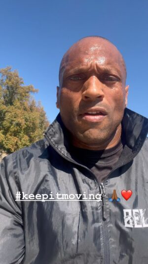 Mark Rhino Smith Instagram - Was debating what to do for a workout today in #Atlanta #Georgia found a park, @ansley_park  #winnpark I thought let’s get outside and lick a little 3 mile run. 🙏🏾❤️🤪 Have a great weekend everyone. #keepitmoving 
Thanks @believeachieveldn for my top 🔥

#consistency 
#health
#lifestyle 
#fitfam