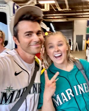 Mark Rober Instagram - The @mlb got real loose on their definition of “celebrity” and let me play in the #celebrityallstargame. Kicks courtesy of @customcleats