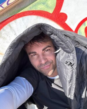 Mark Rober Instagram - LPT: If @mrbeast ever invites you on a 7 day vacation double check it’s not to an abandoned city where you’ll be surviving off canned beans and ZzzQuill.