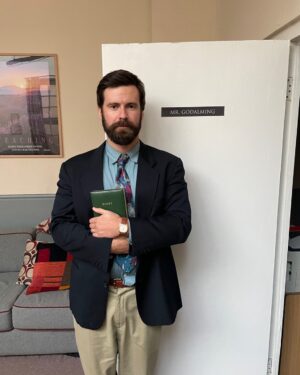Mark Rowley Instagram - ONE DAY is out on @netflix today. The story is marvelous. It will make you laugh and cry… @ambikamod @jonnyyweldon @leowoodall are bloody brilliant, to name a few… For all those who were never born in the 80s/90s this will give you an education of how life was like before the iphone. When you had a landline! When telephone boxes were still a thing…. When you organized to meet your friend, at a place and time. If they were late, then you would not know why… Did they miss the bus? Or did they forget? Or maybe they got caught up in a bank robbery by accident. You would never know…