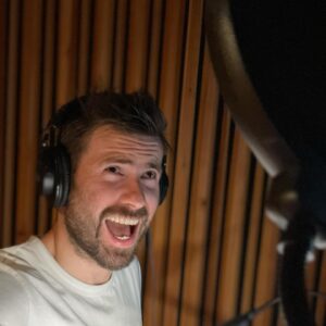 Mark Rowley Instagram - Warmed up the studio before @arnasfederman took over! Team Uhtred... Singing about the good old days in Winchester...