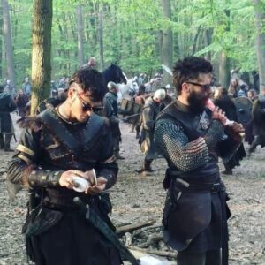 Mark Rowley Instagram - FUN AT WORK…Flash back to season 3 when Finan and Sihtric were taking a break from fighting and eating ice lollies.