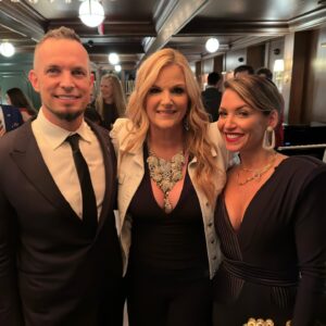 Mark Tremonti Instagram - Congratulations to the @Sinatra family on the opening of the #Sinatra Bar & Lounge in Nashville over the weekend. This place is special.
Our friend Charlie Pignone invited us to perform #MyWay for the grand opening which was broadcasted on @Siriusxm #SiriuslySinatra.
Tina Sinatra, @trishayearwood, @lorriemorgan_official , Joe Piscopo (to name a few) all under one roof, it was an incredible experience!