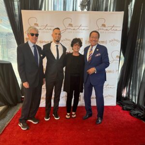Mark Tremonti Instagram - Congratulations to the @Sinatra family on the opening of the #Sinatra Bar & Lounge in Nashville over the weekend. This place is special.
Our friend Charlie Pignone invited us to perform #MyWay for the grand opening which was broadcasted on @Siriusxm #SiriuslySinatra.
Tina Sinatra, @trishayearwood, @lorriemorgan_official , Joe Piscopo (to name a few) all under one roof, it was an incredible experience!