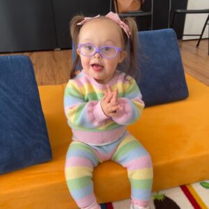 Mark Tremonti Instagram - Happy World Down Syndrome Day!!
@stellamonroeelizabeth I’m so proud to be your Dad, you make the world a much better and happier place. 💙💛 #worlddownsyndromeday @ndssorg @vlmvictoria @austentremonti @pearsontremonti