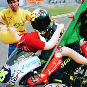 Mark Webber Instagram - Grazie @valeyellow46 🙌🏼
Insane longevity in an absolute brutal sport. A real motorsport gladiator. The #46 lives forever.👌🏽