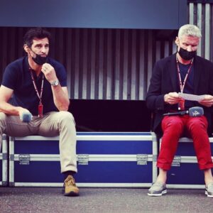 Mark Webber Instagram - Caption time.💡