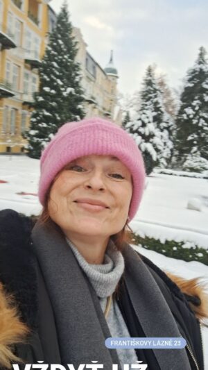 Markéta Hrubešová Instagram - @spa_resort_pawlik je nejlepší recept na předvánoční shon🌲🌲🌲🌲⭐️⭐️⭐️⭐️ Jste tu jako v bavlnce,  všichni jsou milí a ochotní a vstřícní  a vůbec bajecní!!! S maminkou jsme si to užily na 100% Děkuju Zuzance Saílkové a Davidovi Vítkovice. A všem,  co se o nás  s úsměvem starali❤️❤️❤️❤️❤️ #spa #frantiskovylazne  #relax