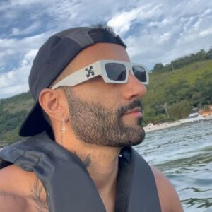 Markinhos Instagram - 🚤☀️