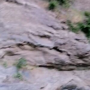 Marko Zaror Instagram - Este magico lugar está a punto de desaparecer por un negocio energético #altomaipo que cortara toda el agua y secara toda la zona. La gente a luchado con sangre, pero nada al parecer a podido con este siniestro proyecto que avanza todo los días. Que pena que nuestro país sea gobernado por personas sin conciencia, sin criterio. Solo queda que una vez más el pueblo se una y logre detener este terrible desastre que afectará no sólo al cajón, sino que a todos. "YO Soy TU" gracias @pangalandrade por compartir tu historia y mostrarnos este tremendo lugar. @alienncat 
#noaltomaipo #altomaipoxsobrelaley
#despiertachile
Deja tu mensaje en señal de apoyo.
#elpuñodelcondor
