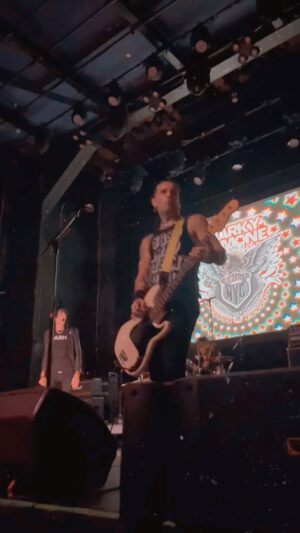 Marky Ramone Instagram - Thanks Newyork for a great night, and left hand Graham, #harveyleeds#siriusxm#memmo #cameo #paistecymbals @pela_scb @spacemantattoo @______gallo______thanks for the sing along.😊😊😊😊