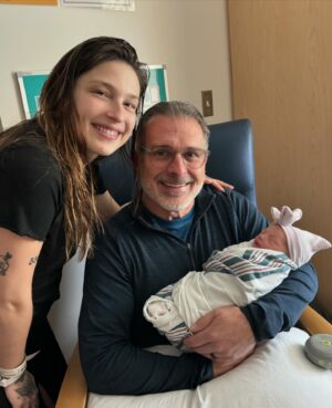 Marlee Matlin Instagram - She is here!!!! Brooklyn Rose! I am SO IN LOVE. 🩷🍼🩷🍼🤟🏼🤟🏼 @sarahgrandalski @frankieturn2 #kevin