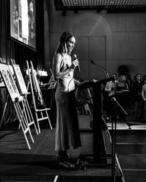 Marlee Silva Instagram - In Pieces Gala 2023 🧩 

So grateful to be invited into this community, in a world where we need hope and light, there’s few rooms better to be in than the one this event created.

So much warmth, kindness and passion that I will carry with me.

Congratulations to everyone involved @inpiecestogether particularly its mastermind @gummyjohnston - massive thank you to @benjohnston44 for asking me to be a part of it and @mitchelljtomlinson for getting me up there to acknowledge country and particularly reflect on how tough the year has been for mob and our mental health. 

I couldn’t be prouder to be carrying this puzzle piece with me for life no. 1825 🤍 #skininthegame