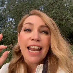 Marlene Maseda Instagram - Comenta "YO" para acceder a mi comunidad exclusiva donde te compartiré más herramientas para lograr la vida que mereces. 

#parati #mujeres #logros #plenitud #agradecimiento #crecimientopersonal