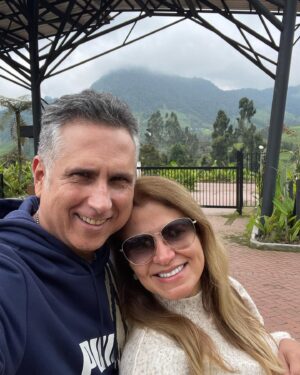 Marlon Moreno Instagram - Quiero tomarte de la mano a los 80 y decir “lo logramos” 1️⃣1️⃣