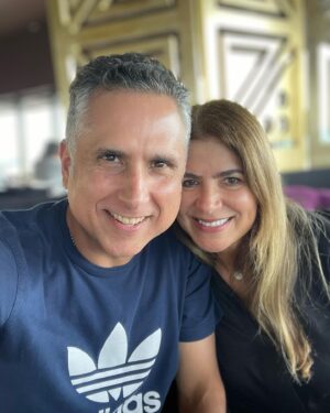 Marlon Moreno Instagram - Quiero tomarte de la mano a los 80 y decir “lo logramos” 1️⃣1️⃣