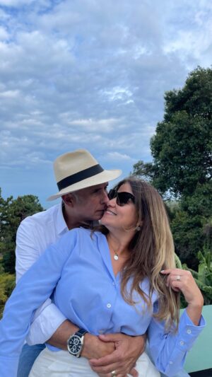 Marlon Moreno Instagram - Por más fines de semana así 🥂 🥂