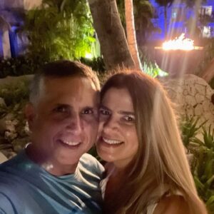 Marlon Moreno Instagram - Feliz cumpleaños vida mía 🎂🎉🍾💝. Espero poder seguir celebrando a tu lado esta vida bonita que tenemos.  Gracias por ser, por existir.  Te amo ❤️