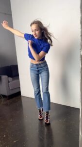 Actress Marlow Barkley HD Instagram Photos and Wallpapers December 2022