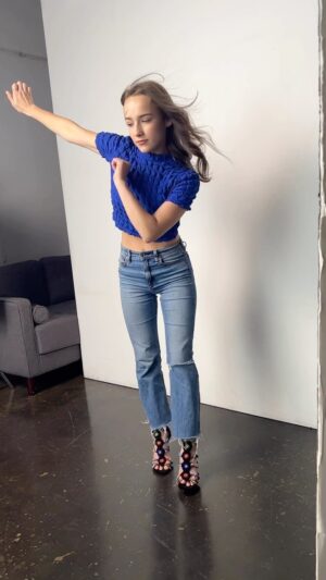 Marlow Barkley Instagram - It’s become a tradition that every headshot photo shoot with @theoandjuliet ends with a dance party. 💙💙

Busted out my @centrestagemonrovia choreo!

#bts #dance #danceparty #photoshoot #headshots #dynamite