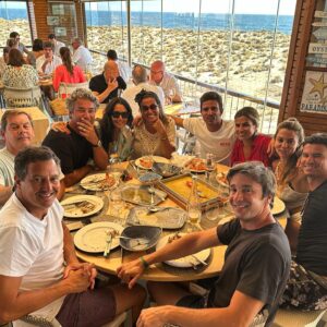 Marta Aragão Pinto Instagram - Grupeta boa.
#celebratinglife