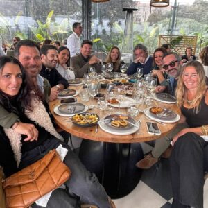 Marta Aragão Pinto Instagram - A MESA. Parabéns @pedrocollaco !!!Que festão!!! #celebratinglife