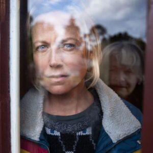 Marta Dusseldorp Instagram - Episode 3 Bay Of Fires
This Sunday on @abctv 
830pm

Photo @brookrushton 

@archipelagoproductionstasmania 
@screenaustralia 
@screentasmania 
@wearevicscreen 
@abctv