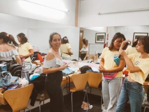 Marta Fernandes Instagram - Aleatórias da semana.
1. Amor 
2. Camarins 
3. Dois gatos à janela 
4. Versão encenadora