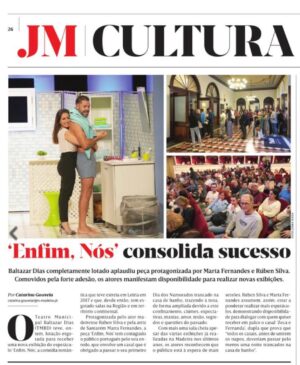 Marta Fernandes Instagram - A noite de ontem foi das que serão para recordar para sempre…
A emoção de ter a casa cheia a aplaudir o nosso esforço é difícil de traduzir por palavras. Digamos que me encheu de vontade de seguir. Para os colegas que, como eu, lutam há décadas para permanecerem criativos e motivados, na ânsia do prazer de subir ao palco, estes momentos são como oxigénio para respirar. Viva o público! Viva o Teatro! Obrigada. Ao público e aos meus colegas. Por serem comparsas, alegres e uns profissionais espetaculares. ❤️

#teatro #enfimnós #palco #act #theatre #comédia #atriz #actress #havecourageandbekind #obrigada #público