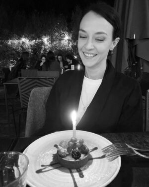 Marta Gastini Instagram - Si, era qualche giorno fa… ma sono 33 e mi va di festeggiare ancora un po’ 🎉😅