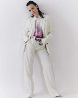 Marta Gastini Instagram - My interview by @lucaimbimbo for @vtmag is out now! 
Link in stories! 

Shot by @massimilianogallusphoto and styled by @ladecadanse.studio 

Mua @maddalenabrandomakeup 
Hair by @xavierperezhairstylist 

Thank you @mpunto_comunicazione 
@ttagency