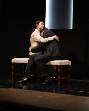 Marta Gastini Instagram - Siamo ancora in tournée con “Il Figlio” di Florian Zeller! 
Le prossime date! 🎭 
Figline Valdarno 9 - 10 Marzo @teatrogaribaldifigline 
Genova 22 - 25 Marzo @teatronazionalegenova 
Brescia 26-28 Marzo Teatro Sociale
Roma 3 - 7 Aprile @teatroparioli