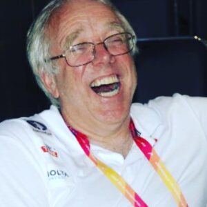 Marte Stokstad Instagram - Fra nå av er dette den offisielle reaksjonen på parkeringsbot og dårlige avokadoer. Mer Leif Olav i monitor, takk! ❤️