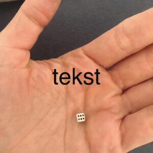 Marte Stokstad Instagram - 🎲Miniterning - for en liten luring! ( her ser du den inntil andre etablerte størrelser,  så får du et inntrykk av hvor liten den faktisk er)