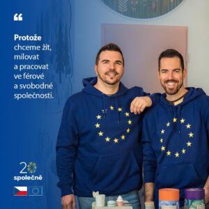 Martha Issová Instagram - Proč EU? U příležitosti 20. výročí 🇨🇿🇪🇺ČR v EU nám odpověděla desítka českých osobností. 

❤️Děkujeme jim i vám, že si tento důležitý moment připomínáte s námi!

A proč je podle vás důležité, že je Česko součástí EU?

Odkaz s více informacemi o členství v EU najdete v biu.

📸Photo by @alicehrubastudio 

@tereza.voriskova @dvatatove @marsalekjosef82 
@lukashejlik @martha_issova_official @martina.viktorie @vavrinec_hradilek @miroslav.krobot @milena.kralickova @ctvrtniczech 
@unikarlova 

#20letČRvEU I #zažijteevropu