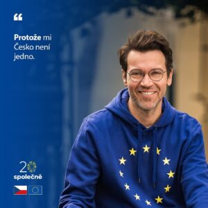 Martha Issová Instagram - Proč EU? U příležitosti 20. výročí 🇨🇿🇪🇺ČR v EU nám odpověděla desítka českých osobností. 

❤️Děkujeme jim i vám, že si tento důležitý moment připomínáte s námi!

A proč je podle vás důležité, že je Česko součástí EU?

Odkaz s více informacemi o členství v EU najdete v biu.

📸Photo by @alicehrubastudio 

@tereza.voriskova @dvatatove @marsalekjosef82 
@lukashejlik @martha_issova_official @martina.viktorie @vavrinec_hradilek @miroslav.krobot @milena.kralickova @ctvrtniczech 
@unikarlova 

#20letČRvEU I #zažijteevropu