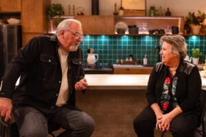 Marthe Laverdière Instagram - J'ai eu le bonheur de participer à l'émission @latour.tva et ce sera diffusé ce soir à 19 h 30 sur les ondes de TVA. 🥰 
Ces quelques photos vous permettront de constater à quel point j'ai été bien reçue et quelles belles rencontres j'ai faites. Merci de l'invitation, on reprend ça n'importe quand! 🪴

📸 @Marc-André Lapierre