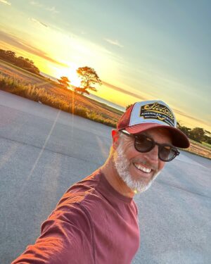 Martin Björk Instagram - Glimtar tillbaka på sommaren o konstaterar att så dåligt väder va det väl inte?🌞