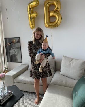 Martin Björk Instagram - Älskade Fabian. Nu är det på dagen 5 år sen du kom in i vårt liv. Inte en lugn stund har vi haft sen dess. Du är en riktig glädjespridare som ständigt söker nya äventyr. Grattis på födelsedagen. Mamma, pappa o Stella älskar dig🎉❤️