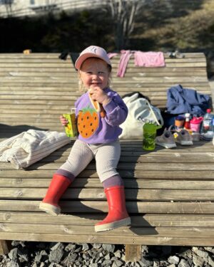 Martin Björk Instagram - Så kom sommaren även till Åre. Det har grillats vid vattnet, det har cyklats, det har bakats pizza  o det har besökts ett vattenfall. Hur har du firat in sommaren i helgen?🌞