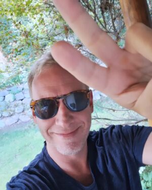 Martín Cárcamo Instagram - BUEN DÍA !! QUE TENGAN LINDO MARTES ❤️🙌