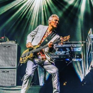 Martin Kemp Instagram - Sometimes I miss the old four string!!