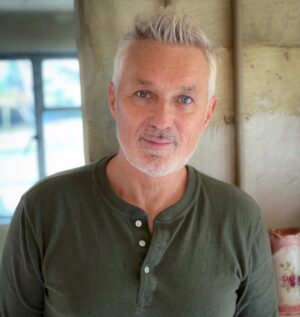 Martin Kemp Instagram - Had the first weekend off in a year,  so glad the clocks went back ! Ticket To The World coming out end the week too #80s