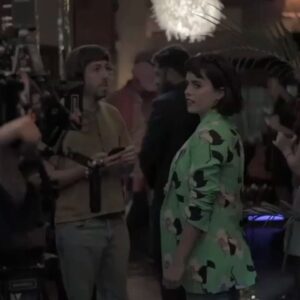 Martín Piroyansky Instagram - Parece divertido pero tentarse tanto puede volverse una pesadilla @sofimorandi @nachitosaralegui @primevideolat PORNO Y HELADO