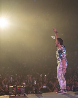 Martín Ricca Instagram - @2000sxsiempre 

📷 @martin_itvan 

#2000sxsiempre #martinricca #boboproducciones #martinriccaenmexico #arenacdmx #musica #vida #fans #gira #shows  #concierto #adidasmx #momentos #mexico🇲🇽 #argentina🇦🇷