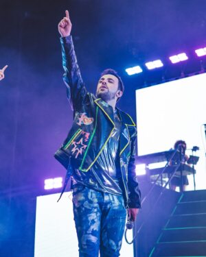 Martín Ricca Instagram - Monterrey gracias por tanto amor 🤍
@2000sxsiempre 

📷 @carlos_rdzph 

#martinricca #2000sxsiempre #monterrey #martinriccaenmexico #arenamonterrey #musica #cantar #gira #show  #concierto #fans #vida #sueños #mexico🇲🇽 #argentina🇦🇷