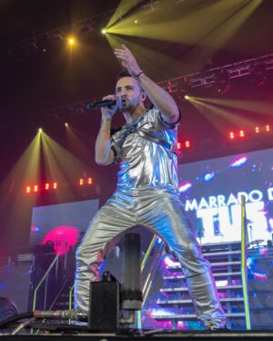Martín Ricca Instagram - @2000sxsiempre 

📷 @martin_itvan 

#2000sxsiempre #martinricca #boboproducciones #martinriccaenmexico #arenacdmx #musica #vida #fans #gira #shows  #concierto #adidasmx #momentos #mexico🇲🇽 #argentina🇦🇷